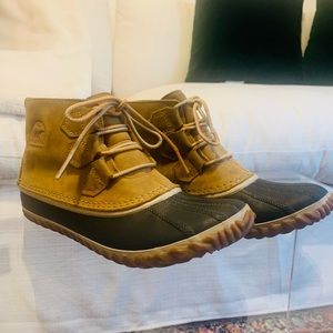 Duck Boots